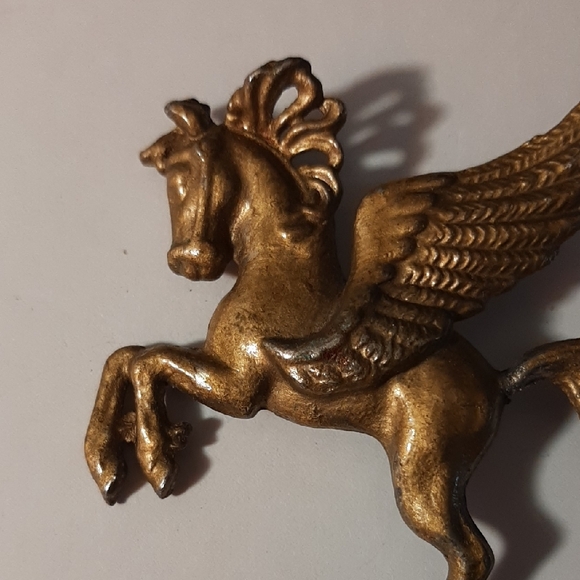 20th C. Vintage Large Gold Pegasus Brooch - Picture 5 of 7